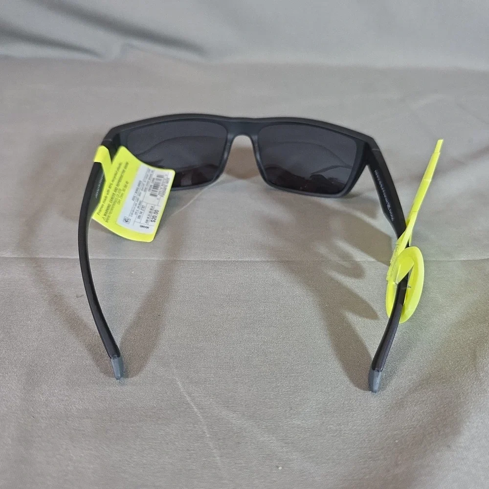 All In Motion Polarized Sunglasses Black Rubberized Size M 21 60